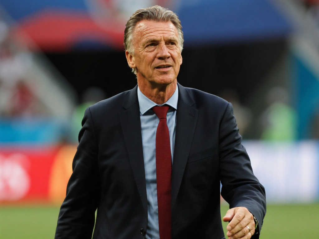 范加尔：仍有潜力国家队职位或能打动我